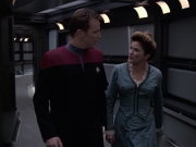 extant_StarTrek_VOY_6x17-SpiritFolk_01764.jpg
