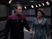 Filename=extant_StarTrek_VOY_6x17-SpiritFolk_01766.jpg
Filesize=164KiB
Dimensions=1200x900
Date added=Jan 02, 2020 extant_StarTrek_VOY_6x17-SpiritFolk_01766.jpg