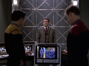 extant_StarTrek_VOY_6x17-SpiritFolk_01821.jpg
