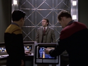extant_StarTrek_VOY_6x17-SpiritFolk_01824.jpg