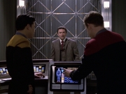 extant_StarTrek_VOY_6x17-SpiritFolk_01825.jpg