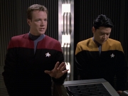 extant_StarTrek_VOY_6x17-SpiritFolk_01841.jpg