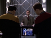 extant_StarTrek_VOY_6x17-SpiritFolk_01847.jpg