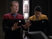 extant_StarTrek_VOY_6x17-SpiritFolk_01856.jpg
