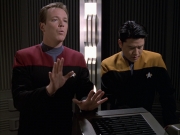 extant_StarTrek_VOY_6x17-SpiritFolk_01857.jpg