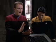 extant_StarTrek_VOY_6x17-SpiritFolk_01858.jpg