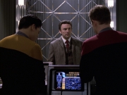 extant_StarTrek_VOY_6x17-SpiritFolk_01859.jpg