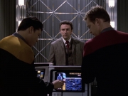 extant_StarTrek_VOY_6x17-SpiritFolk_01860.jpg