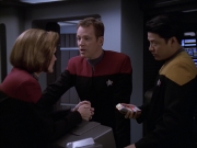 Filename=extant_StarTrek_VOY_6x17-SpiritFolk_01987.jpg
Filesize=140KiB
Dimensions=1200x900
Date added=Jan 02, 2020 extant_StarTrek_VOY_6x17-SpiritFolk_01987.jpg