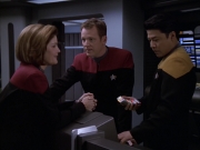 Filename=extant_StarTrek_VOY_6x17-SpiritFolk_01988.jpg
Filesize=146KiB
Dimensions=1200x900
Date added=Jan 02, 2020 extant_StarTrek_VOY_6x17-SpiritFolk_01988.jpg