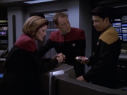 Filename=extant_StarTrek_VOY_6x17-SpiritFolk_01996.jpg
Filesize=150KiB
Dimensions=1200x900
Date added=Jan 02, 2020 extant_StarTrek_VOY_6x17-SpiritFolk_01996.jpg