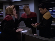 Filename=extant_StarTrek_VOY_6x17-SpiritFolk_02004.jpg
Filesize=154KiB
Dimensions=1200x900
Date added=Jan 02, 2020 extant_StarTrek_VOY_6x17-SpiritFolk_02004.jpg