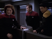 Filename=extant_StarTrek_VOY_6x17-SpiritFolk_02008.jpg
Filesize=136KiB
Dimensions=1200x900
Date added=Jan 02, 2020 extant_StarTrek_VOY_6x17-SpiritFolk_02008.jpg