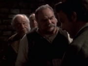 extant_StarTrek_VOY_6x17-SpiritFolk_02213.jpg