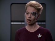 extant_StarTrek_VOY_6x17-SpiritFolk_02515.jpg