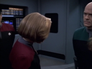 extant_StarTrek_VOY_6x17-SpiritFolk_02563.jpg