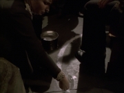extant_StarTrek_VOY_6x17-SpiritFolk_02597.jpg