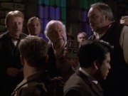 extant_StarTrek_VOY_6x17-SpiritFolk_02667.jpg