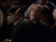 extant_StarTrek_VOY_6x17-SpiritFolk_02779.jpg