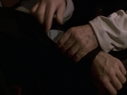 extant_StarTrek_VOY_6x17-SpiritFolk_02791.jpg