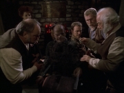 extant_StarTrek_VOY_6x17-SpiritFolk_02792.jpg