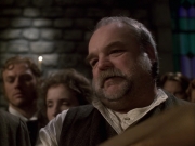 extant_StarTrek_VOY_6x17-SpiritFolk_02841.jpg