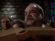 extant_StarTrek_VOY_6x17-SpiritFolk_02842.jpg