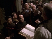 extant_StarTrek_VOY_6x17-SpiritFolk_02848.jpg