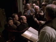 extant_StarTrek_VOY_6x17-SpiritFolk_02852.jpg