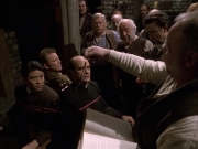 extant_StarTrek_VOY_6x17-SpiritFolk_02855.jpg