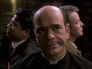 extant_StarTrek_VOY_6x17-SpiritFolk_02878.jpg
