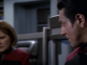 extant_StarTrek_VOY_6x17-SpiritFolk_02886.jpg