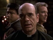 extant_StarTrek_VOY_6x17-SpiritFolk_02952.jpg