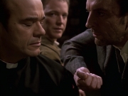extant_StarTrek_VOY_6x17-SpiritFolk_03000.jpg