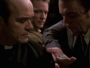extant_StarTrek_VOY_6x17-SpiritFolk_03002.jpg