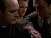 extant_StarTrek_VOY_6x17-SpiritFolk_03004.jpg