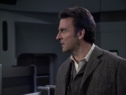 extant_StarTrek_VOY_6x17-SpiritFolk_03033.jpg