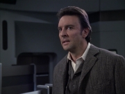 extant_StarTrek_VOY_6x17-SpiritFolk_03034.jpg