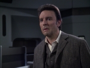 extant_StarTrek_VOY_6x17-SpiritFolk_03044.jpg