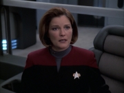 extant_StarTrek_VOY_6x17-SpiritFolk_03046.jpg