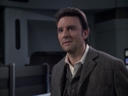 extant_StarTrek_VOY_6x17-SpiritFolk_03056.jpg