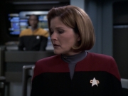 extant_StarTrek_VOY_6x17-SpiritFolk_03063.jpg