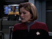 extant_StarTrek_VOY_6x17-SpiritFolk_03064.jpg