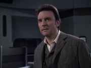 extant_StarTrek_VOY_6x17-SpiritFolk_03067.jpg