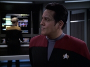extant_StarTrek_VOY_6x17-SpiritFolk_03123.jpg