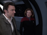 extant_StarTrek_VOY_6x17-SpiritFolk_03127.jpg