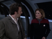 extant_StarTrek_VOY_6x17-SpiritFolk_03138.jpg