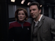 extant_StarTrek_VOY_6x17-SpiritFolk_03161.jpg