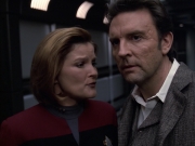 extant_StarTrek_VOY_6x17-SpiritFolk_03172.jpg