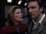 extant_StarTrek_VOY_6x17-SpiritFolk_03173.jpg
